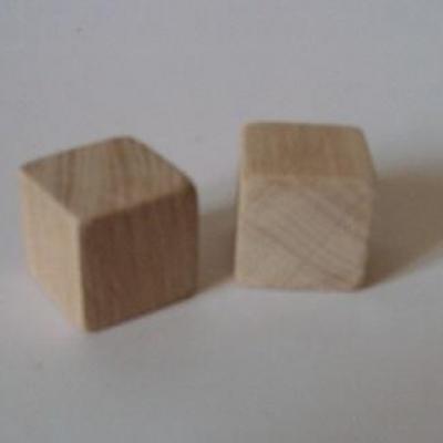 Cube en bois