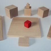 Cube et bloc en bois