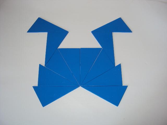 Triangle bleu 1 jpg