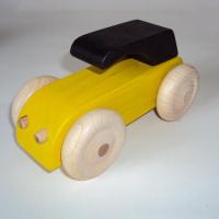 Voiture en bois type 2 cv jaune